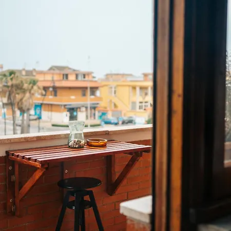 Apartment Quirky House Fiumicino